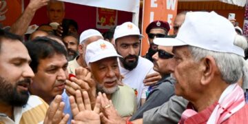 ’ سمگلروں کو گہرائیوں سے بھی ڈھونڈ نکالیں گے‘