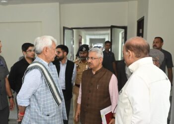 ایل جی سنہا کا پانتھہ چوک میں   یاتری نواس کا موقع پر معائنہ