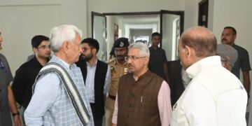 ایل جی سنہا کا پانتھہ چوک میں   یاتری نواس کا موقع پر معائنہ
