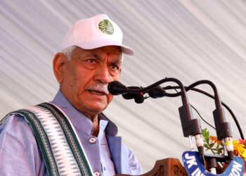 سنہا کا منشیات مخالف مہم کو جذباتی اور عوامی رنگ
