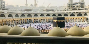 سعودی عرب نے نئے عمرہ سیزن کے لیے ویزوں کا اجرا شروع کر دیا
