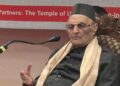 جموں و کشمیر کے عوام کو   ریاستی درجے کیلئے بھیک  نہیں مانگنی چاہئے :کرن سنگھ