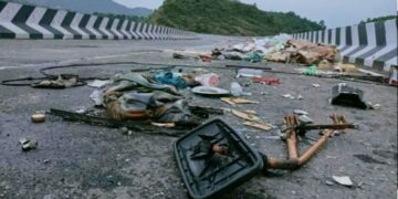 جنوبی کشمیر کے وسو قاضی گنڈ میں گاڑی کی ٹکر سے لڑکی جاں بحق