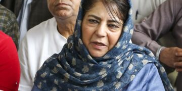 شاہراہ کی بندش کے دوران باغبانی کی پیداوار کی بلا رکاوٹ ترسیل یقینی بنائی جائے:محبوبہ