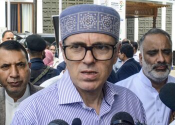 سری نگر ہوائی اڈے پر پیر اور منگل کی رن وے بندش کا فیصلہ واپس