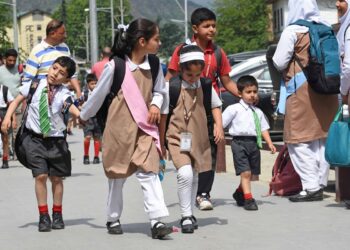 جموں کشمیر کے تمام اسکولوں کی  گرمائی تعطیلات۲۶ جولائی تک توسیع