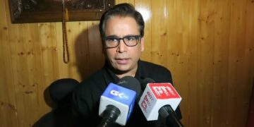 ریاستی درجے کی بحالی کیلئے دہلی میں احتجاج ‘ میر واعظ کو دعوت