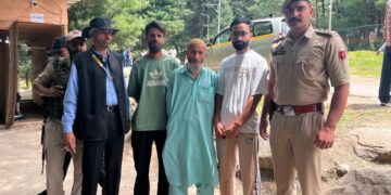 شوپیان میں فوج کے ساتھ تصادم میں لشکر کا مبینہ کمانڈر ہلاک