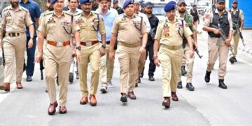 ڈی جی پی پربھات کا ڈاؤن ٹاؤن سرینگر میں سکیورٹی انتظامات کا جائزہ