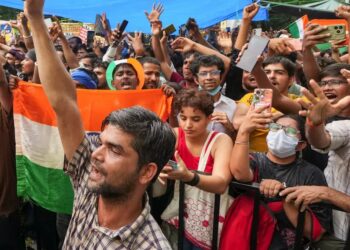  جموں و کشمیر کی سیاسی پارٹیاں:’پردھان کا استعفیٰ نوجوانوں کی فتح‘