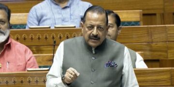 ایک ہفتہ طویل تعطل ختم، لوک سبھا میں اینٹی پیپر لیک ترمیمی بل پر بحث کا آغاز