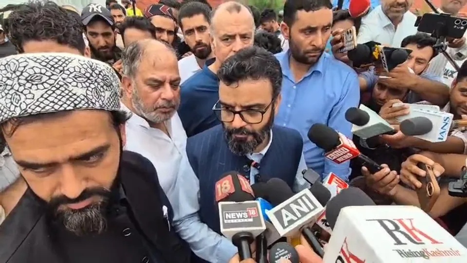 ’عمر کو صرف اپنی اقتدار کی واپسی کی فکر ہے‘عوامی حقوق کی نہیں‘