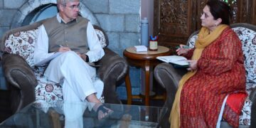 عمرسے ارکانِ اسمبلی‘ تاجروں‘سیاحتی شعبے کے نمائندوں کی ملاقات