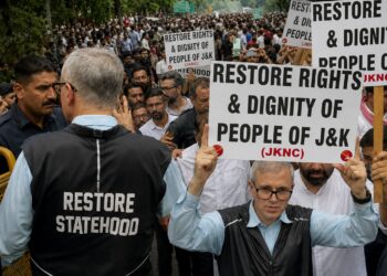  ریاستی درجے کی بحالی‘این سی کادہلی میں احتجاج