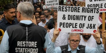 ریاستی درجے کی بحالی‘این سی کادہلی میں احتجاج