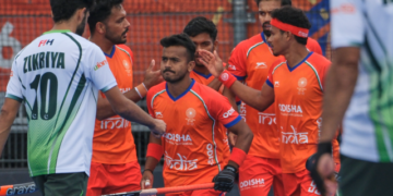 ہندستان نے پاکستان کو شکست دے کر اگلے مرحلے کے لیے کوالیفائی کیا