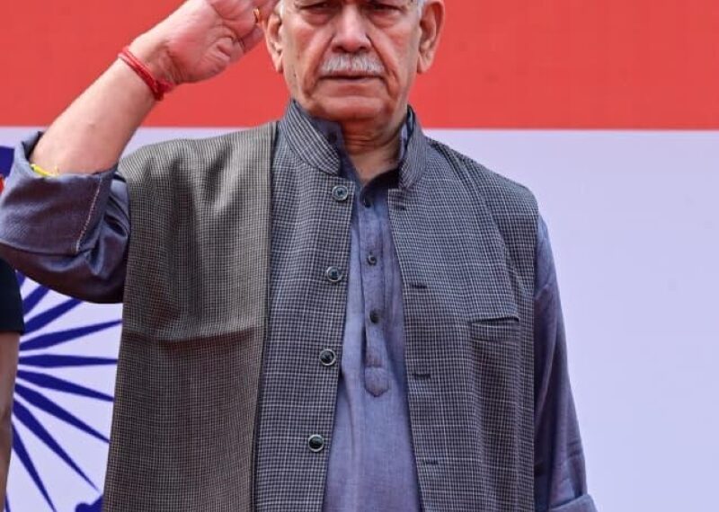 لیفٹیننٹ گورنر سنہا کا دیانت داری اور آزادی کے تحفظ پر زور