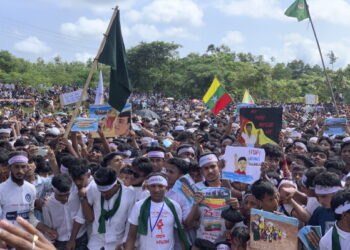 بنگلہ دیش کے کیمپوں میںمقیم مسلمانوں نے میانمار میں محفوظ واپسی کا مطالبہ کرتے ہوئے احتجاج کیا
