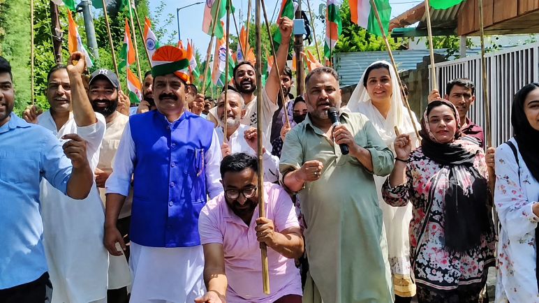 اننت ناگ ریلی کے متنازع نعروں پر بی جے پی کی کارروائی، نو عہدیدار معطل