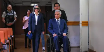 ایکواڈور کی عدالت نے سابق صدر لینن مورینو کو رشوت ستانی کیس میں پانچ سال قید کی سزا سنا دی