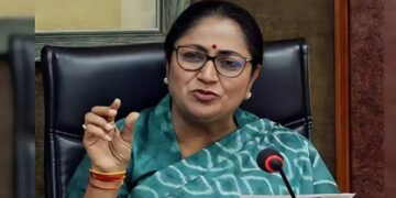 جھگیوں میں رہنے والے لوگوں کے معیارزندگی کو بہتر بنانے کے لیے پرعزم ہے دہلی حکومت: ریکھا گپتا