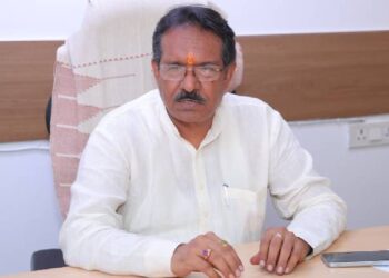 ملہوترا نے دہلی بی جے پی دفتر میں کی پرچم کشائی