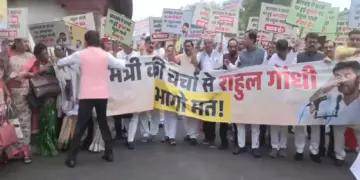 این ڈی اے اراکینِ پارلیمنٹ نے مارچ نکال کر اپوزیشن پر ایوان کی کارروائی میں رکاوٹ ڈالنے کا الزام لگایا