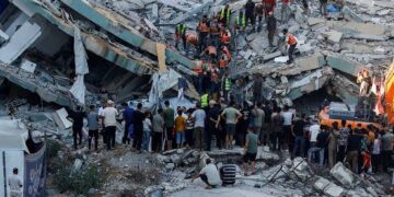 غزہ میں عمارت منہدم، کم از کم 12 فلسطینی جاں بحق، متعدد ملبے تلے دبے