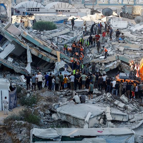 غزہ میں عمارت منہدم، کم از کم 12 فلسطینی جاں بحق، متعدد ملبے تلے دبے