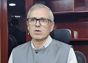 ’ریاستی درجے کی قرارداد پر ووٹنگ سے بچنے کیلئےبی جے پی ارکان نے ہنگامہ کیا‘