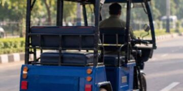 دہلی میں ای رکشوں کی تعداد ڈھائی لاکھ تک محدود کرنے کی تجویز