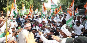 یوتھ کانگریس کے صدر کو دھرنے کے مقام سے حراست میں لیا گیا