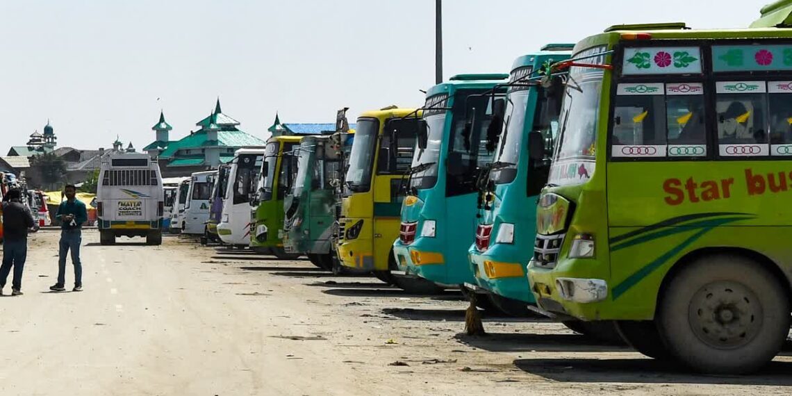 ٹرانسپورٹ محکمہ کا۲۵ سال پرانی تجارتی گاڑیوں کے خلاف کارروائی کا حکم